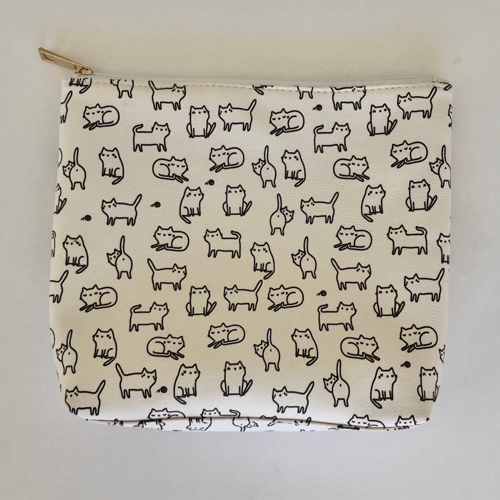 White Makeup Bag with Cute Black Cat Design
